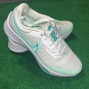 Nike Air Zoom Infinity Tour Next % golf shoes